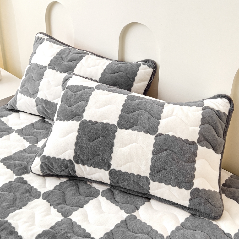 Milk Velvet Chequered Bedding Mattress Cover