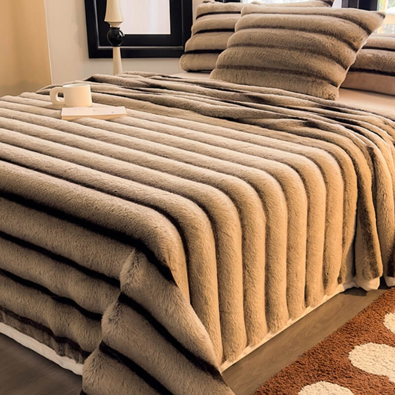 Plush Velvet Striped Blanket Pet-Friendly Bed Sheet