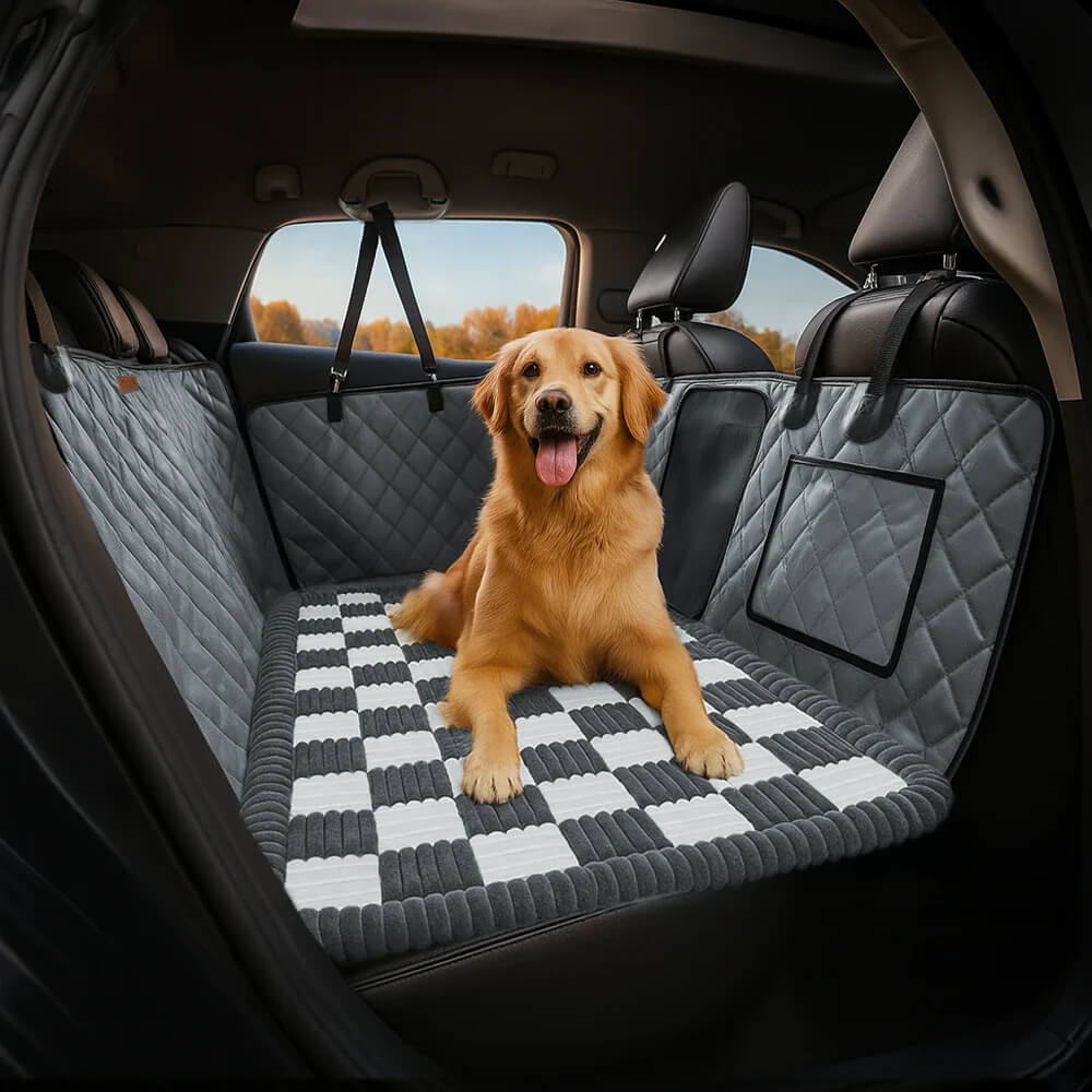 Cosy Plaid Non-Slip Dog Bed Mat for Car Seat Extender