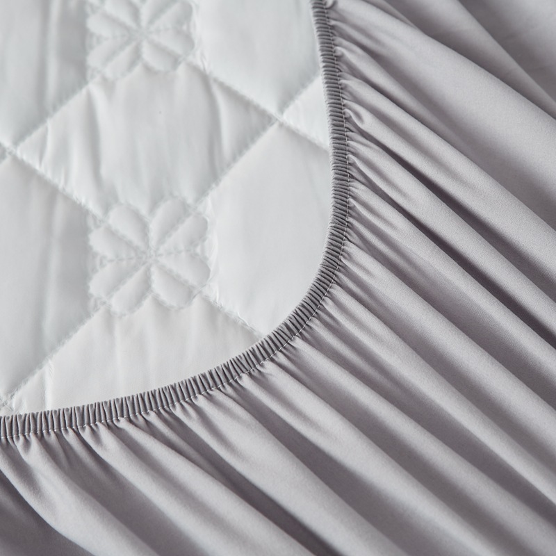 Skin-friendly Cotton Quilting Waterproof Mattress Cover