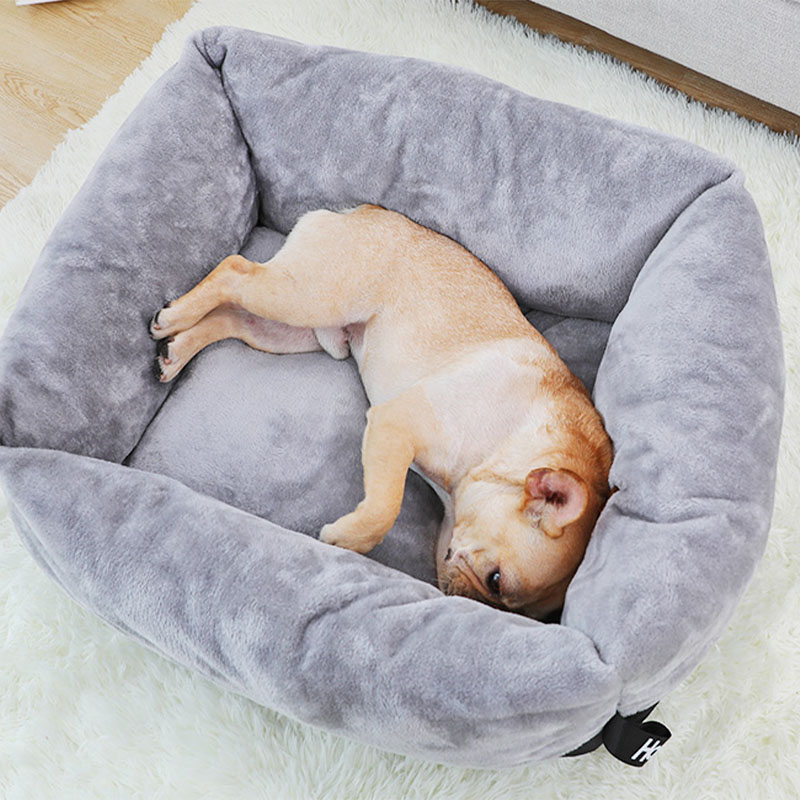 Soft Plush Colour Clash Anti-Anxiety Dog Bed
