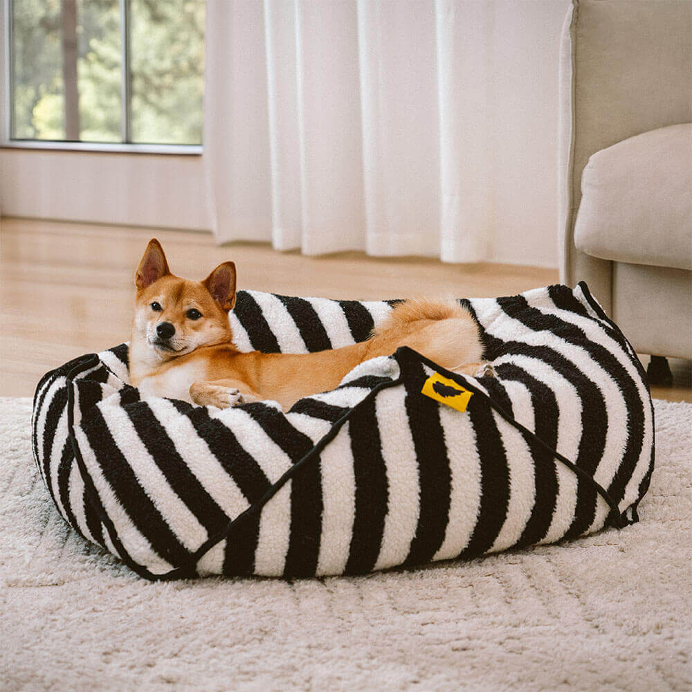 Trendy Striped Pattern Polygonal Pet Bean Bag Chair