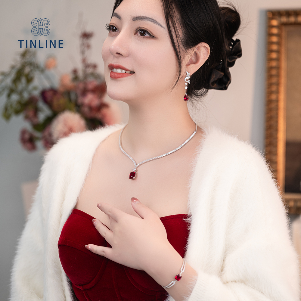 Simplicity Collection Necklace