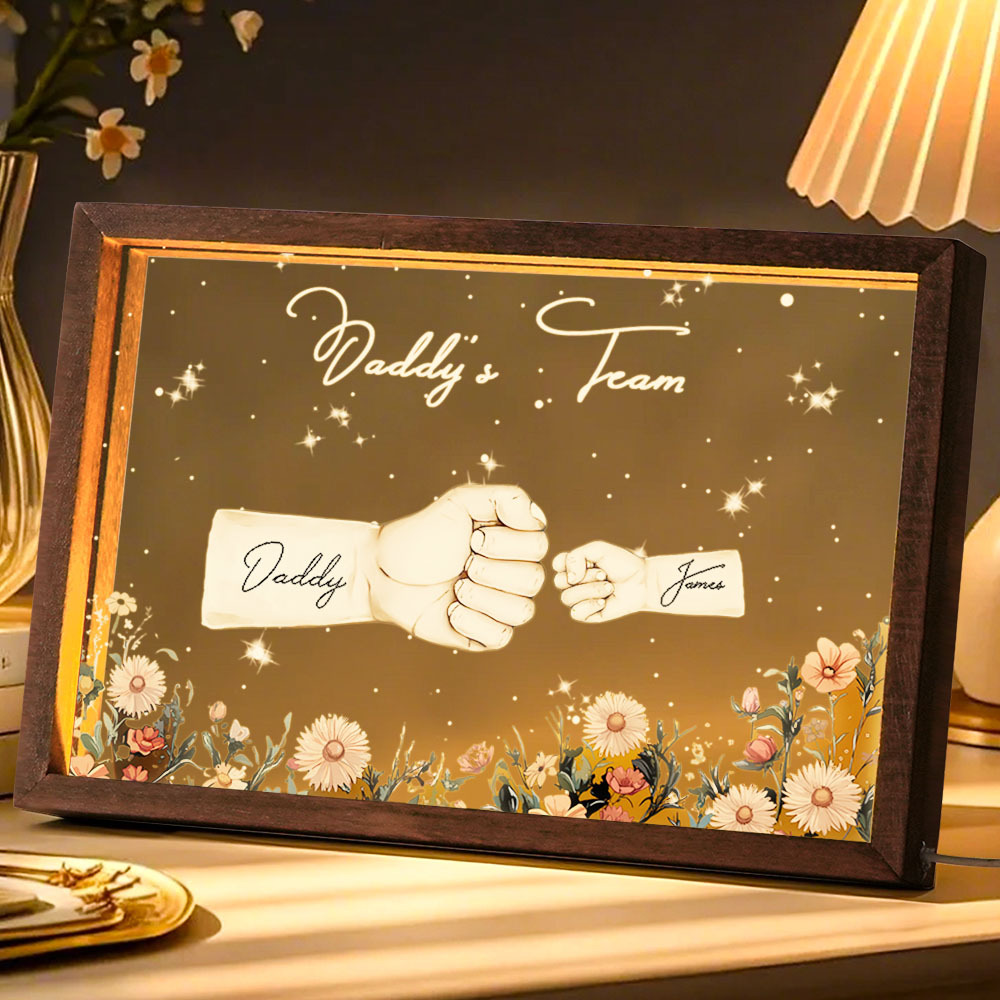 Personalized Fists Night Light Daddy's Team Wood Base Best Gift for Father's Day