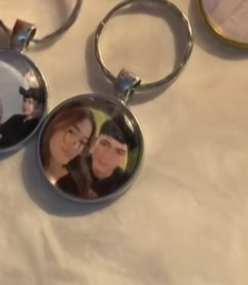 Custom Photo Keychain – Personalized Round Pendant