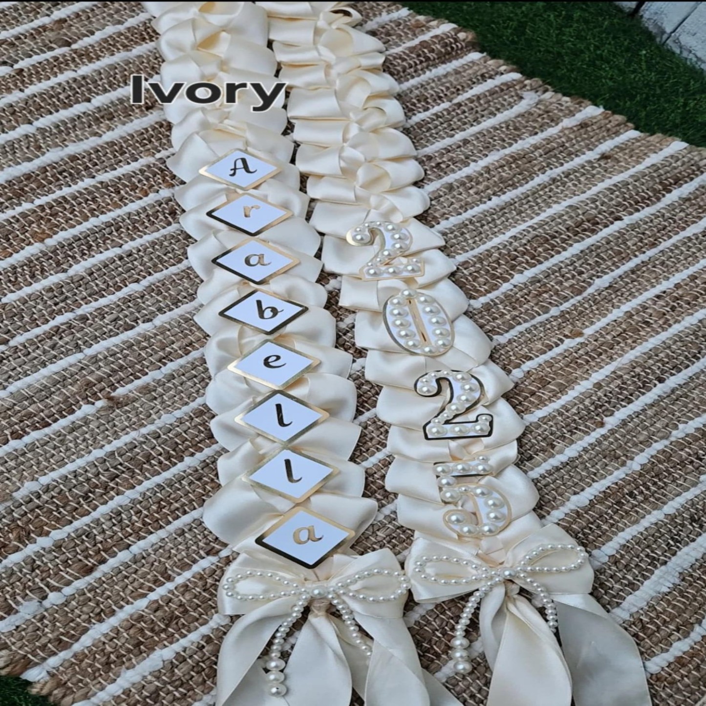 Pearl Graduation Lei The Perfect Gift For Your Grad Promotion