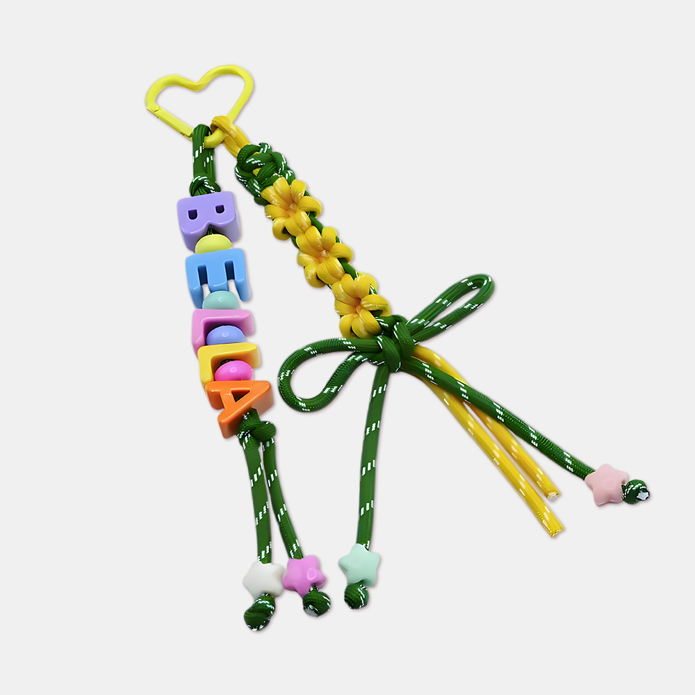 Custom Bag Charm Name Tag With Tassel-Random Color Acrylic Letters for Beach Bag,Backpack,Bag Charm With Kids Name,Personalized Name Tag