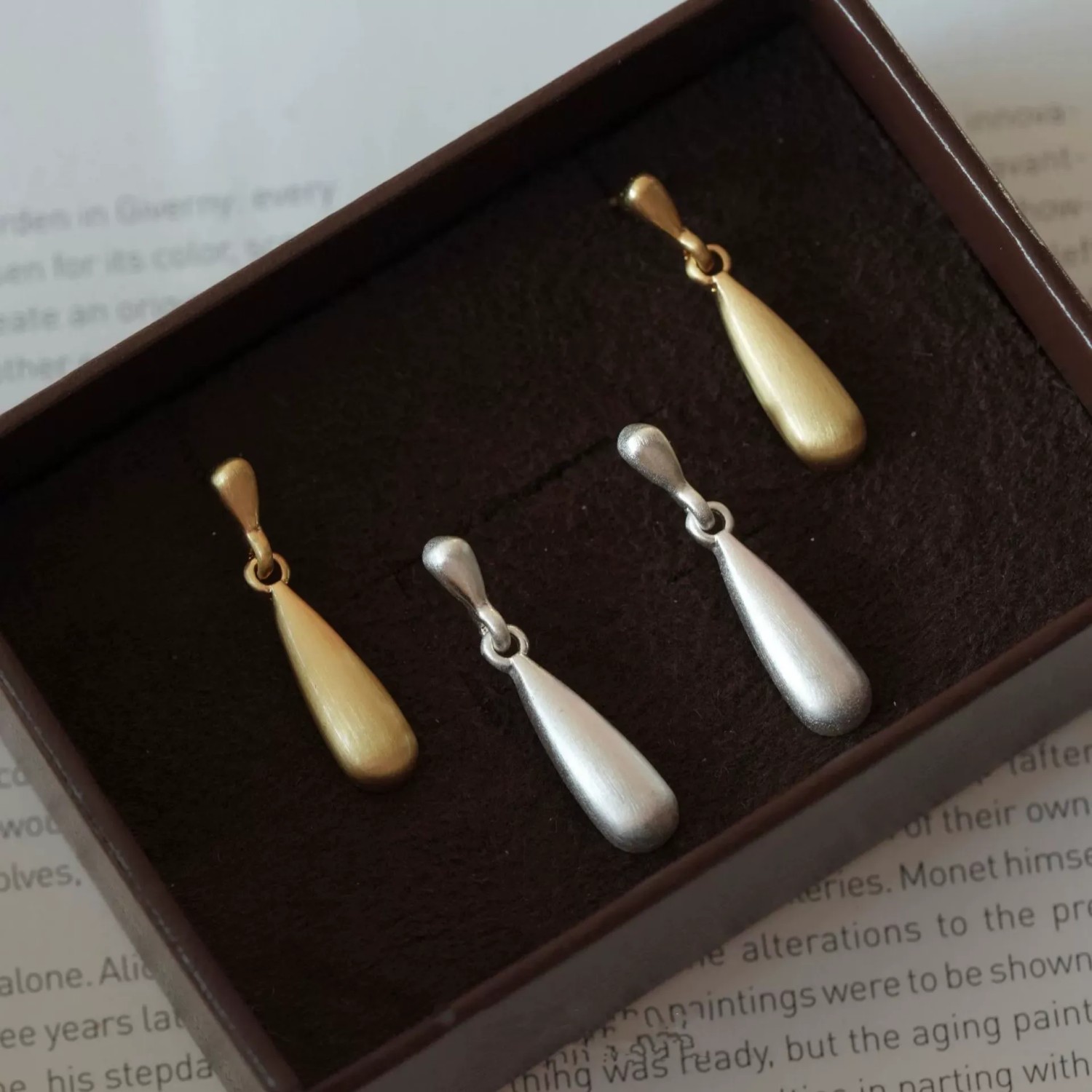 Tiny Raindrop-Shaped Stud Earrings Unique and Elegant Jewelry