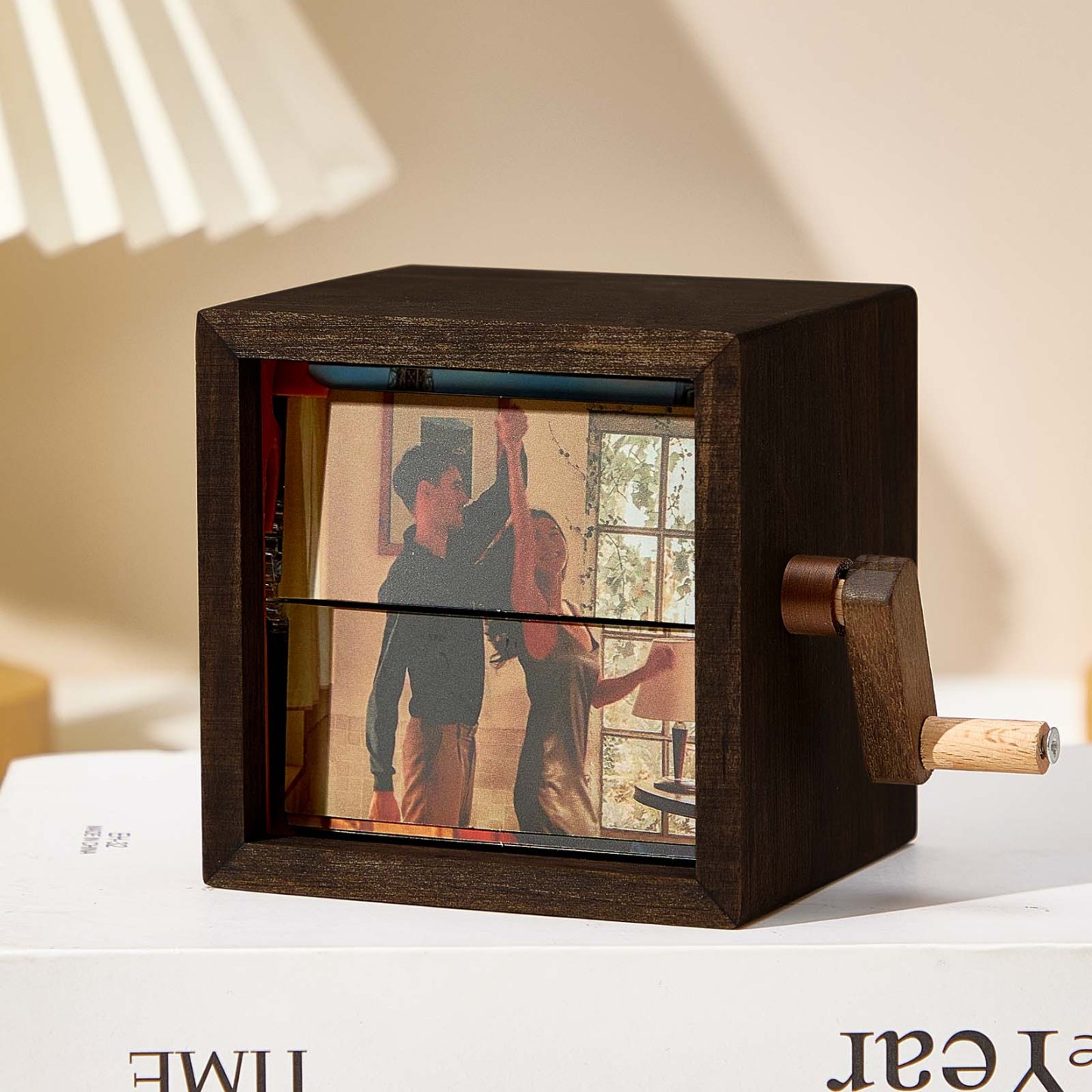 Custom Photo Flipbook Frame Animation Machine Mechanical Hand-cranked Photo Album with Light Unique Mother's Day Gifts - soufeelus