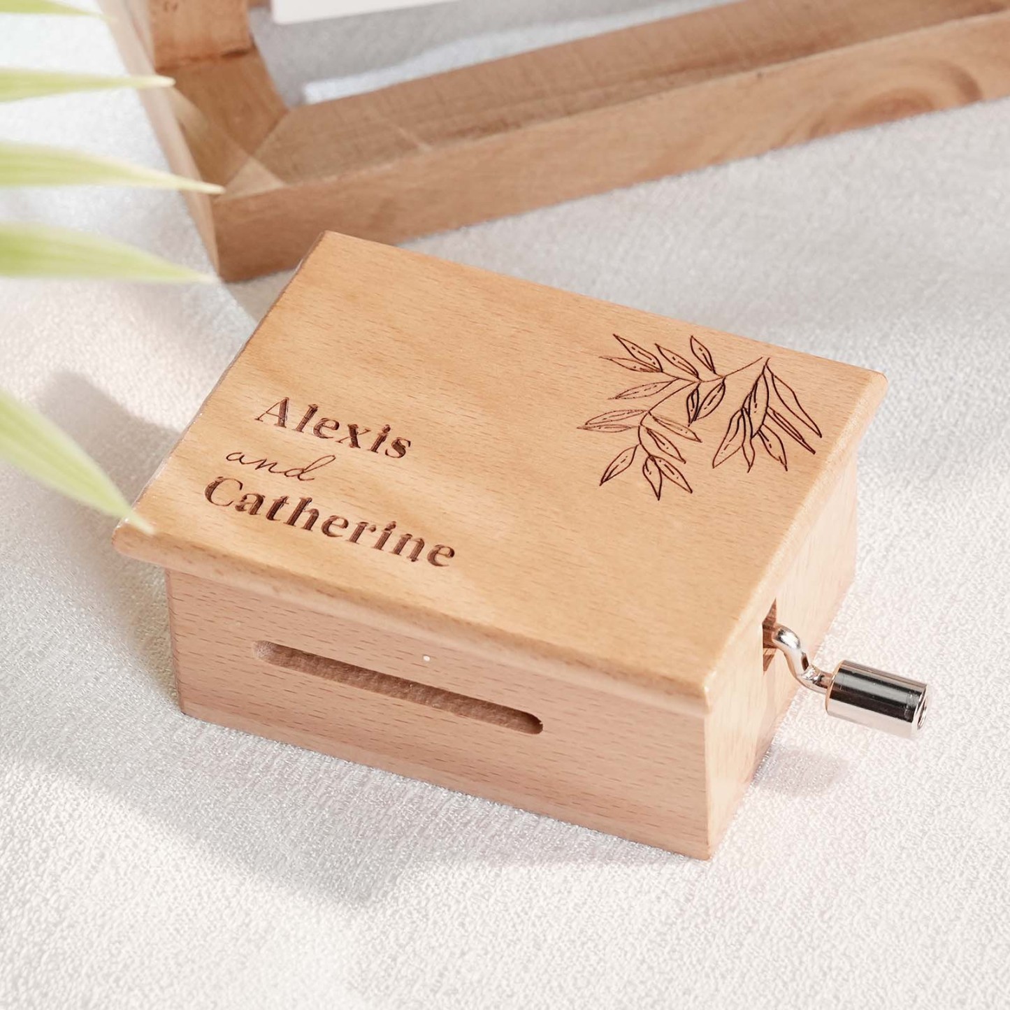 Melocraft Custom Anniversary Hand Crank Paper Strip Music Box Personalized Music Box With Paper Strips Personalized Engraving - soufeelus