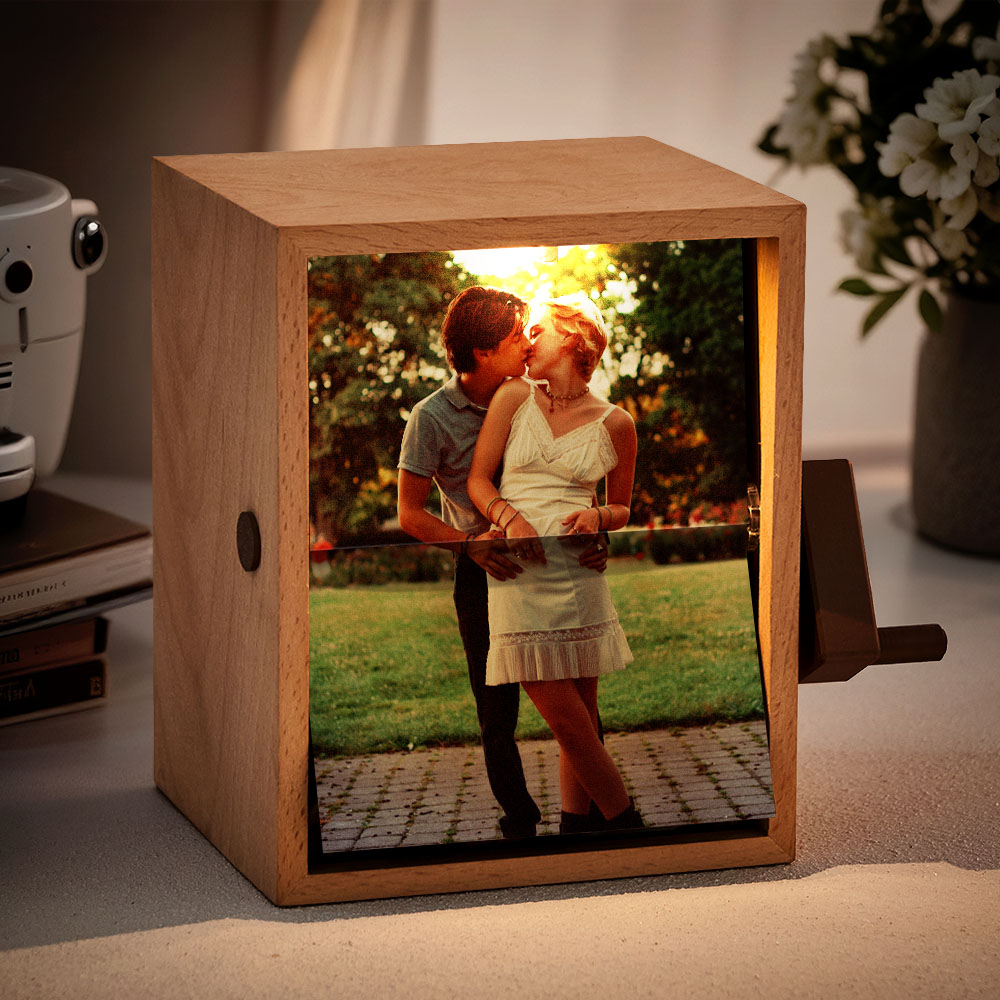 Custom Photo Flipbook Frame Vertical 13*16cm Animation Machine Mechanical Hand-cranked Flipbook Box Photo Album with Light Memorial Gift
