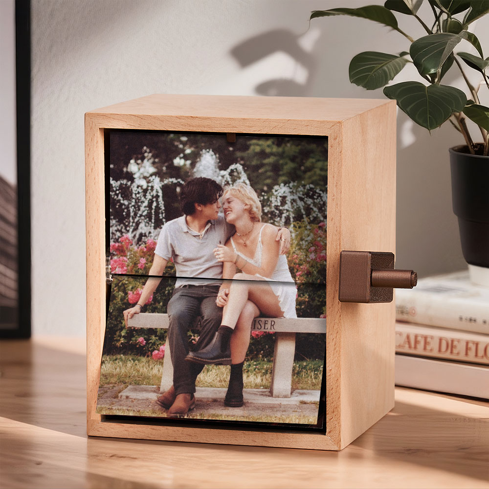 Custom Photo Flipbook Frame Vertical 13*16cm Animation Machine Mechanical Hand-cranked Flipbook Box Photo Album with Light Memorial Gift detail