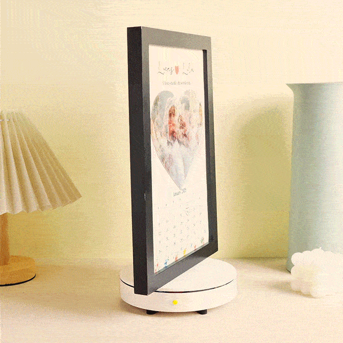 Couple's Memorial Calendar with Angle-Sensitive Photo Flashcard Frames