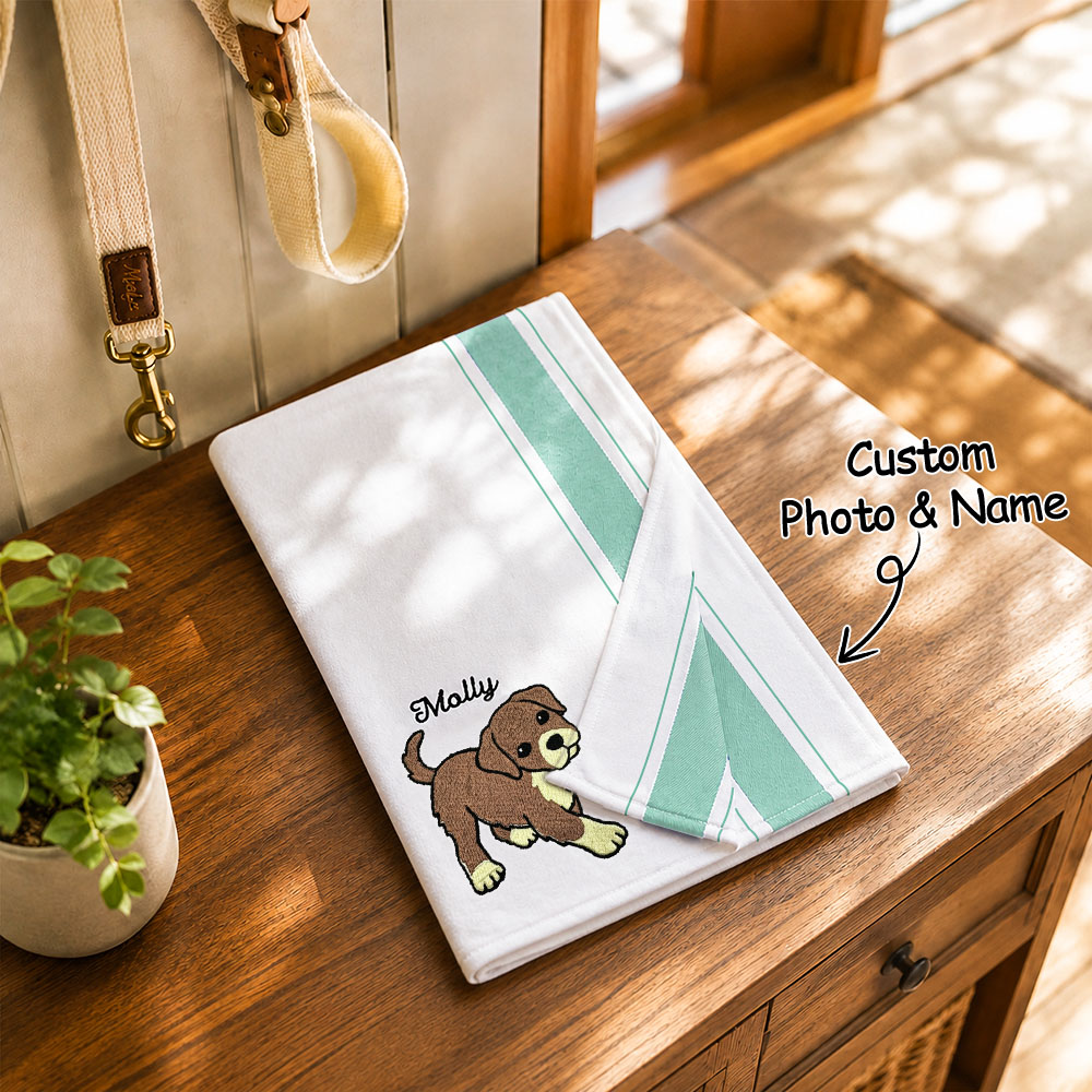 Personalized Dog & Cat Embroidered Hand Towel – Custom Pet Name Towel for Bathroom & Kitchen detail