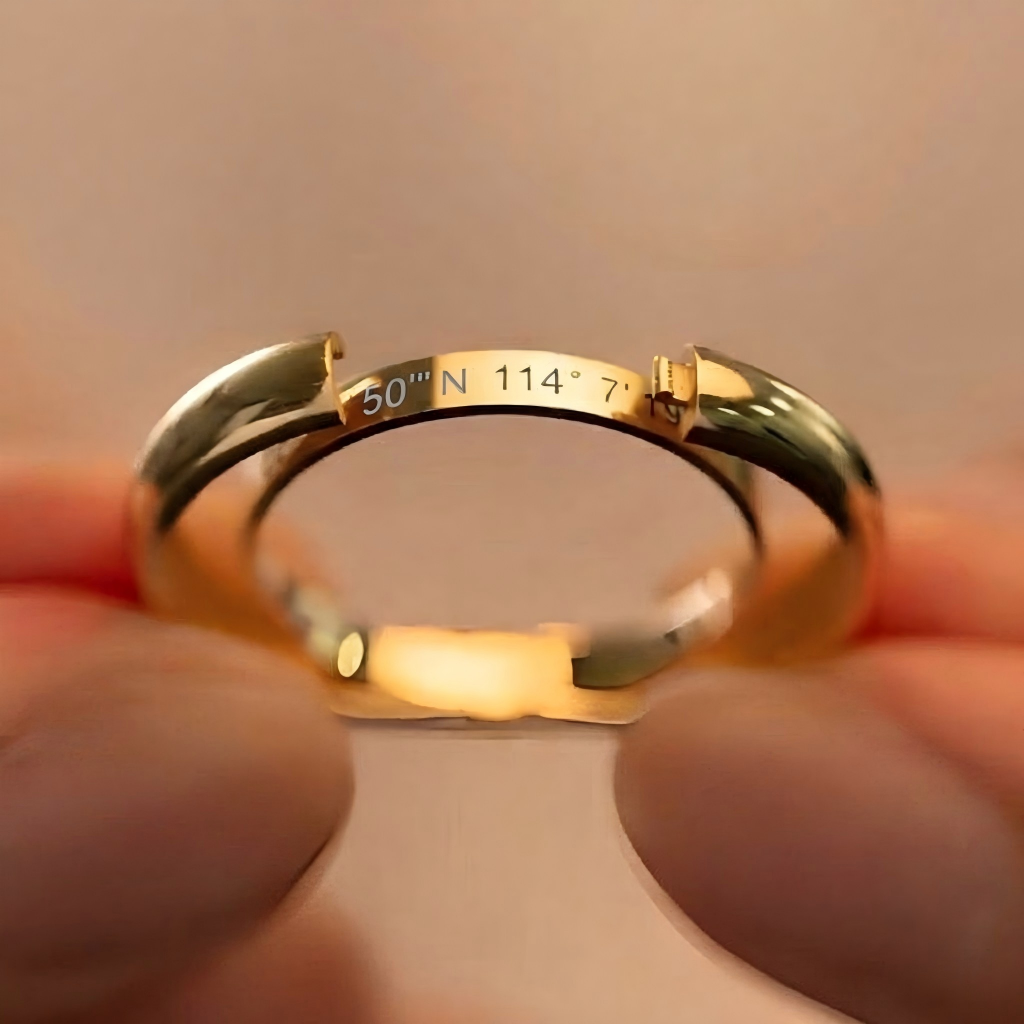 Engraved Hidden Message Ring: Gold-Plated Keepsake Gift for her 商品缩略图