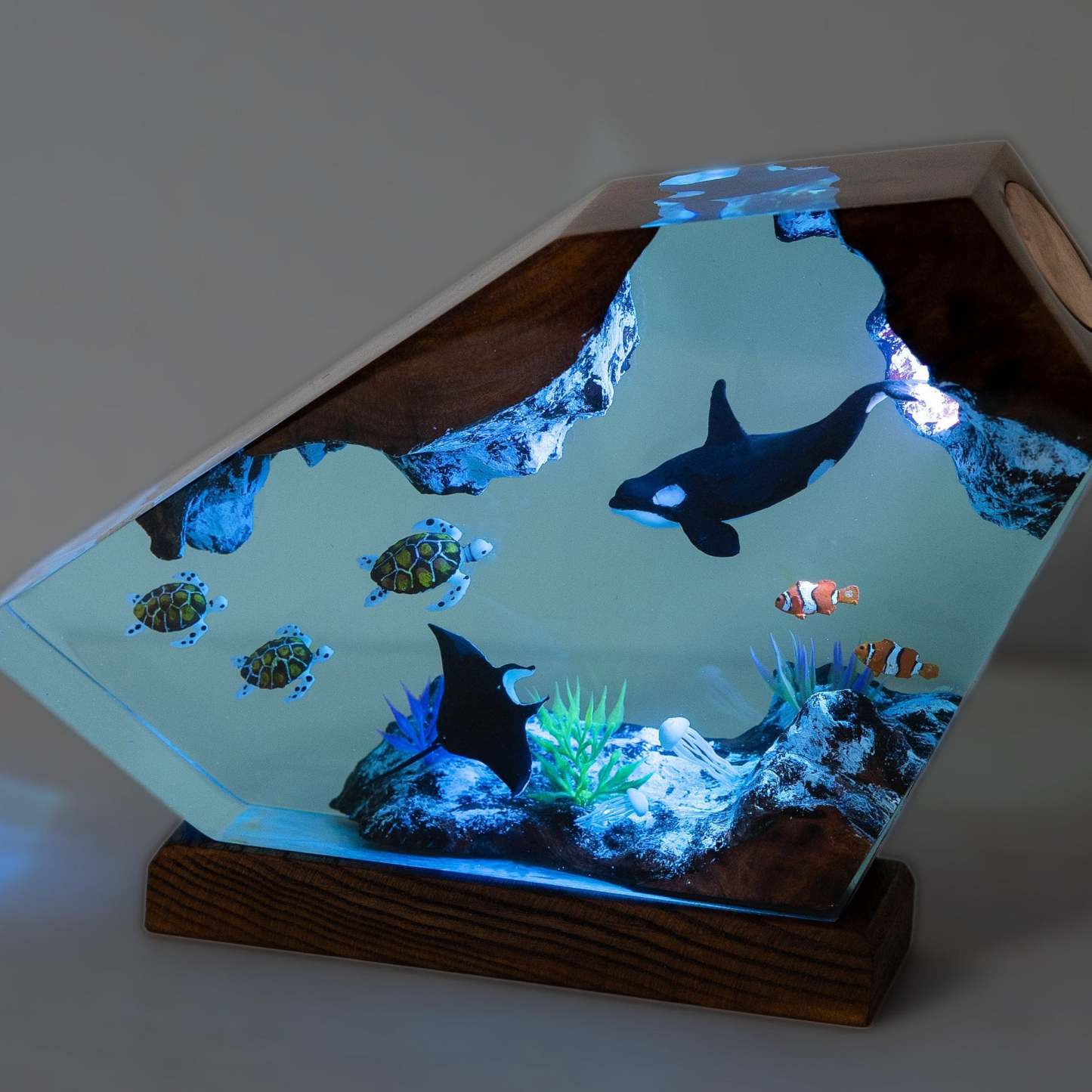 Art Resin Lamp Night Light Killer Whale and Sea Turtle Home Decor Gift Unique Birthday Gift Ideas - soufeelus