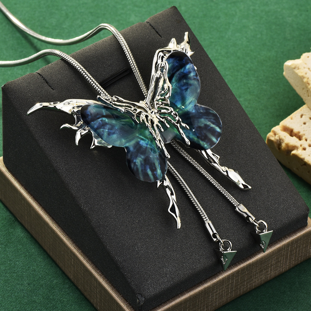 Butterfly Cage Sweater Necklace Replaceable Butterfly Pull-out Necklace Women's Clavicle Chain Sweater Chain
