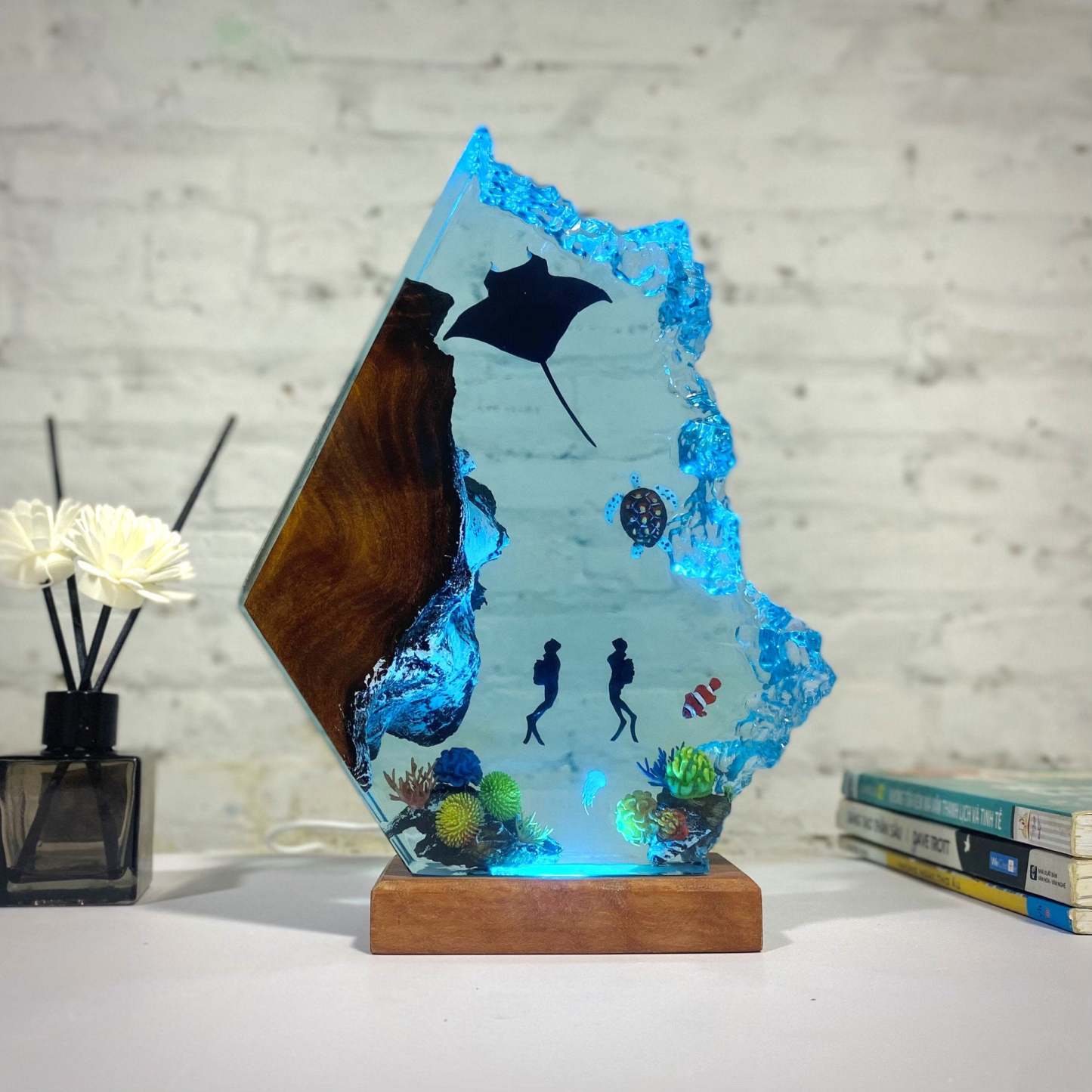 Manta Ray and Couple Diver Night Light Art Home Decor Unique Birthday Gift Ideas - soufeelus