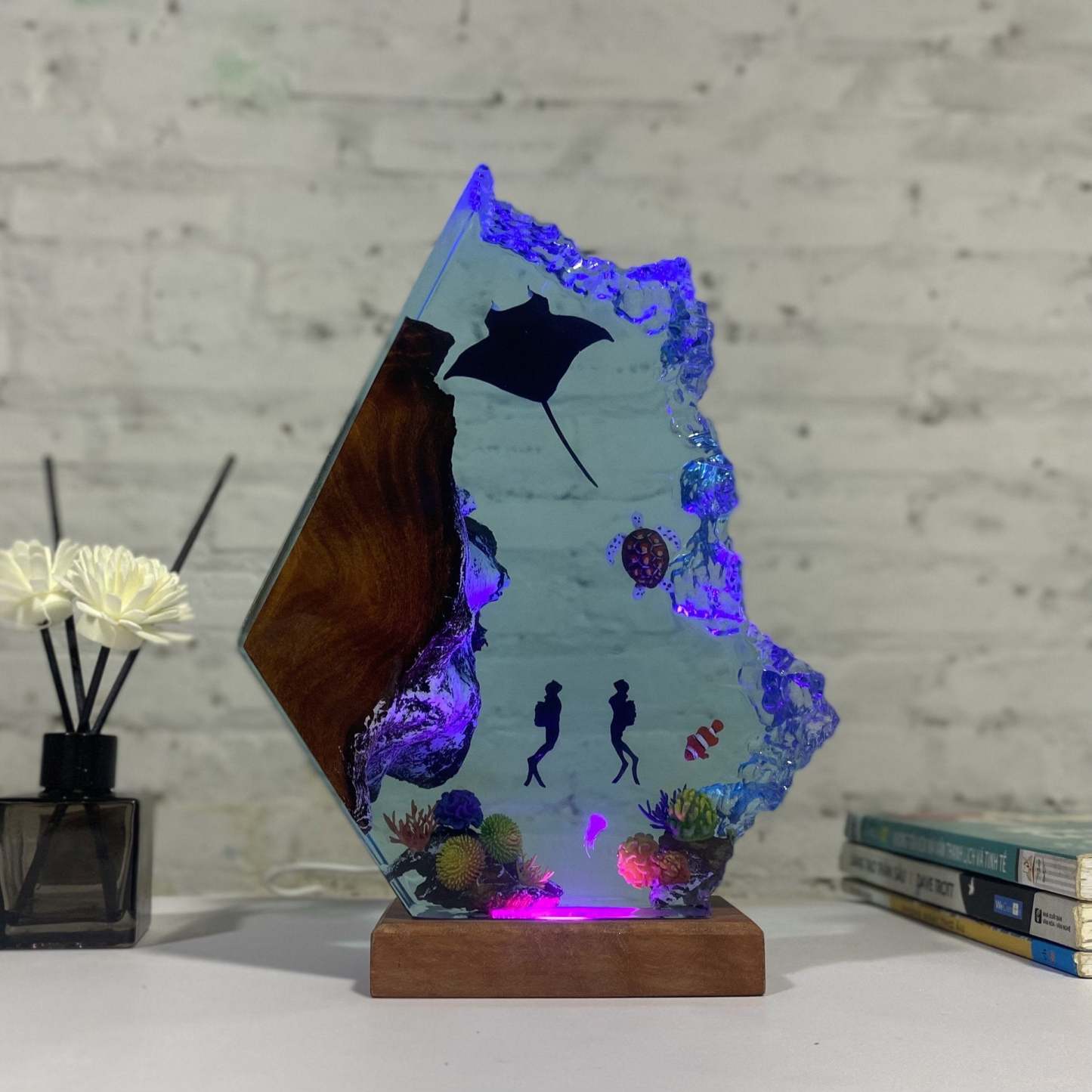 Manta Ray and Couple Diver Night Light Art Home Decor Unique Birthday Gift Ideas - soufeelus