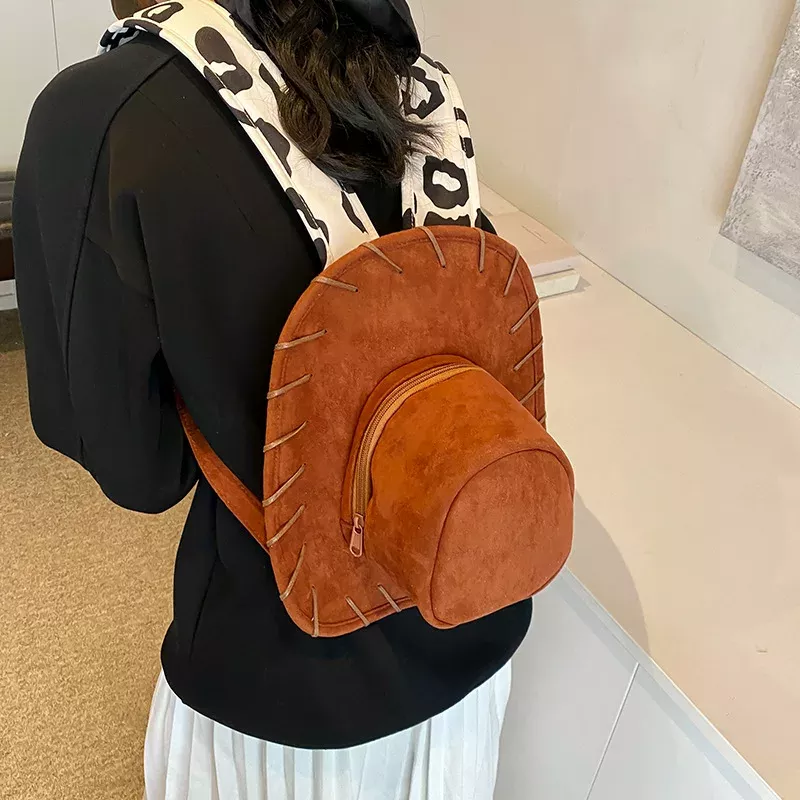 Creative Cowboy Hat Shaped Mini Backpack Vintage Western Style Women Daypack Retro Woven Edge Small Travel Rucksack Casual Aesthetic Shoulder Bag