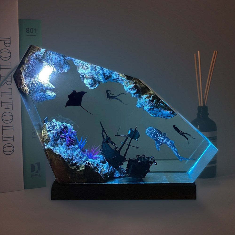 Resin Ornaments Ocean Wood Lamp Whale Shark Manta Ray and Couple Diver Home Decor - soufeelus