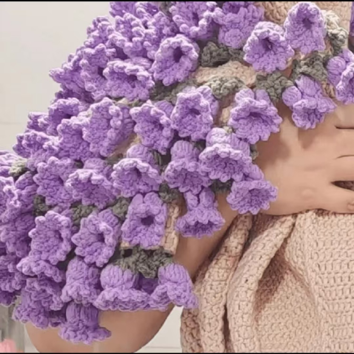 Hand-Knitted Rose Blanket DIY Kit & Ready-Made Gift for Mother's Day Valentine's Day