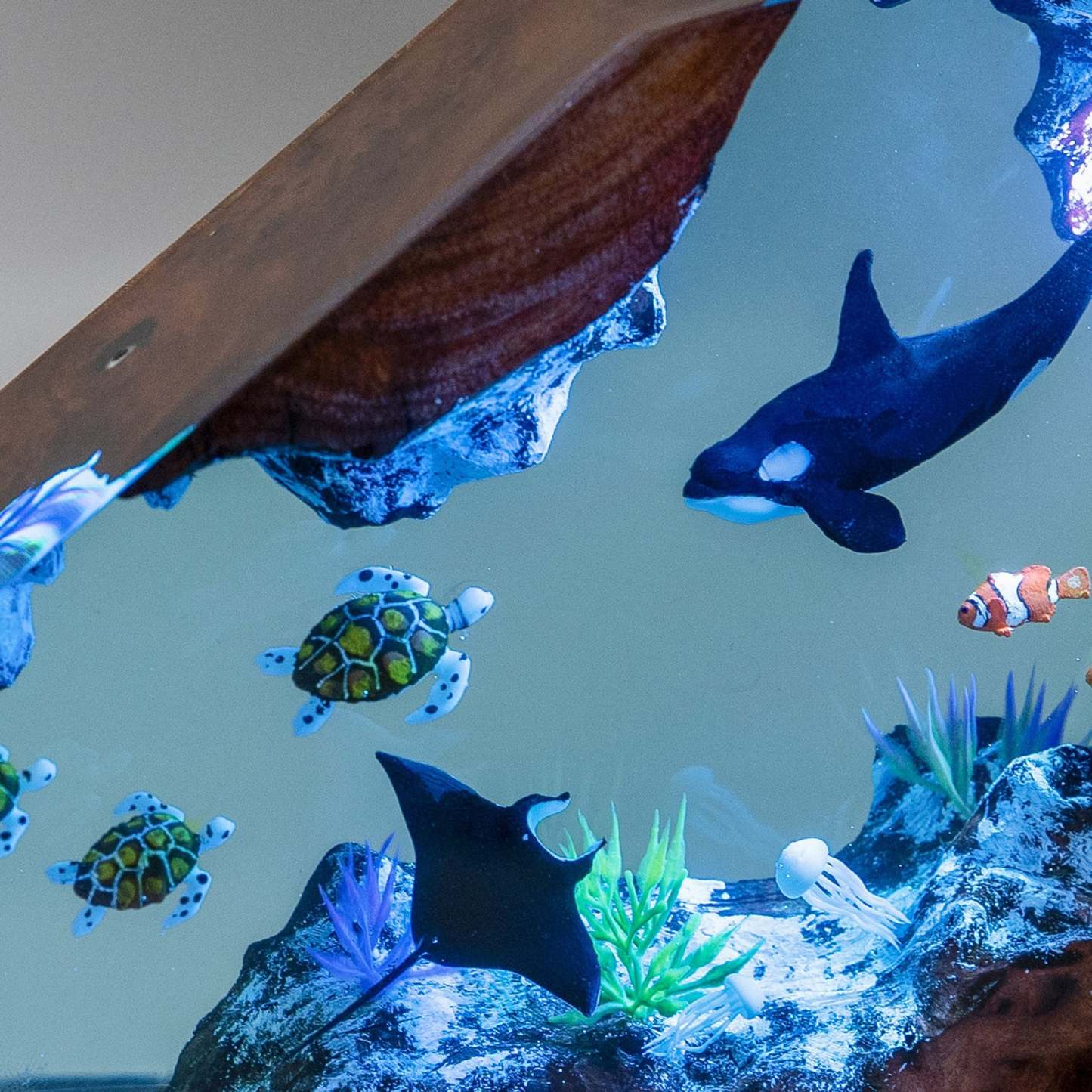 Art Resin Lamp Night Light Killer Whale and Sea Turtle Home Decor Gift Unique Birthday Gift Ideas - soufeelus