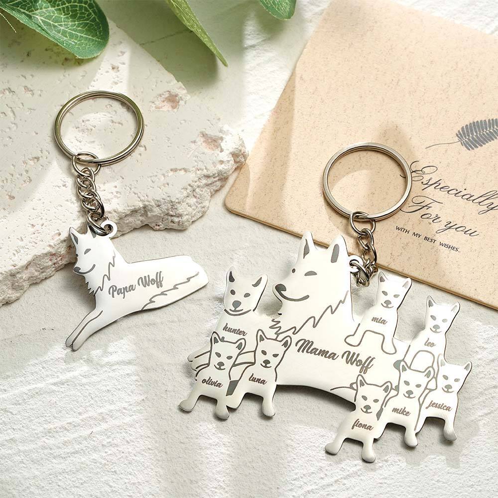 Personalized Wolf Keychain with Engraved Family Names Gift for Family - soufeelus