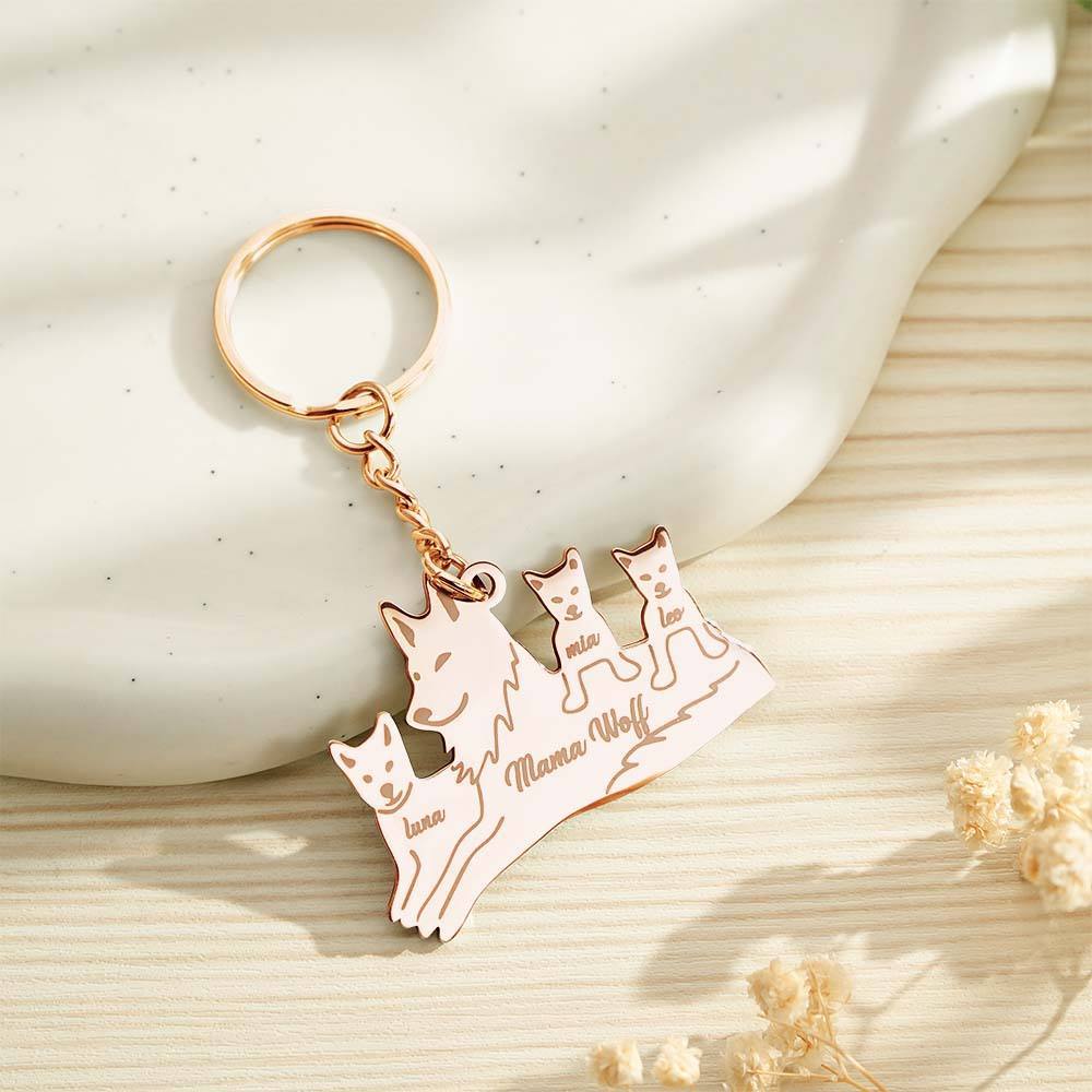 Personalized Wolf Keychain with Engraved Family Names Gift for Family - soufeelus