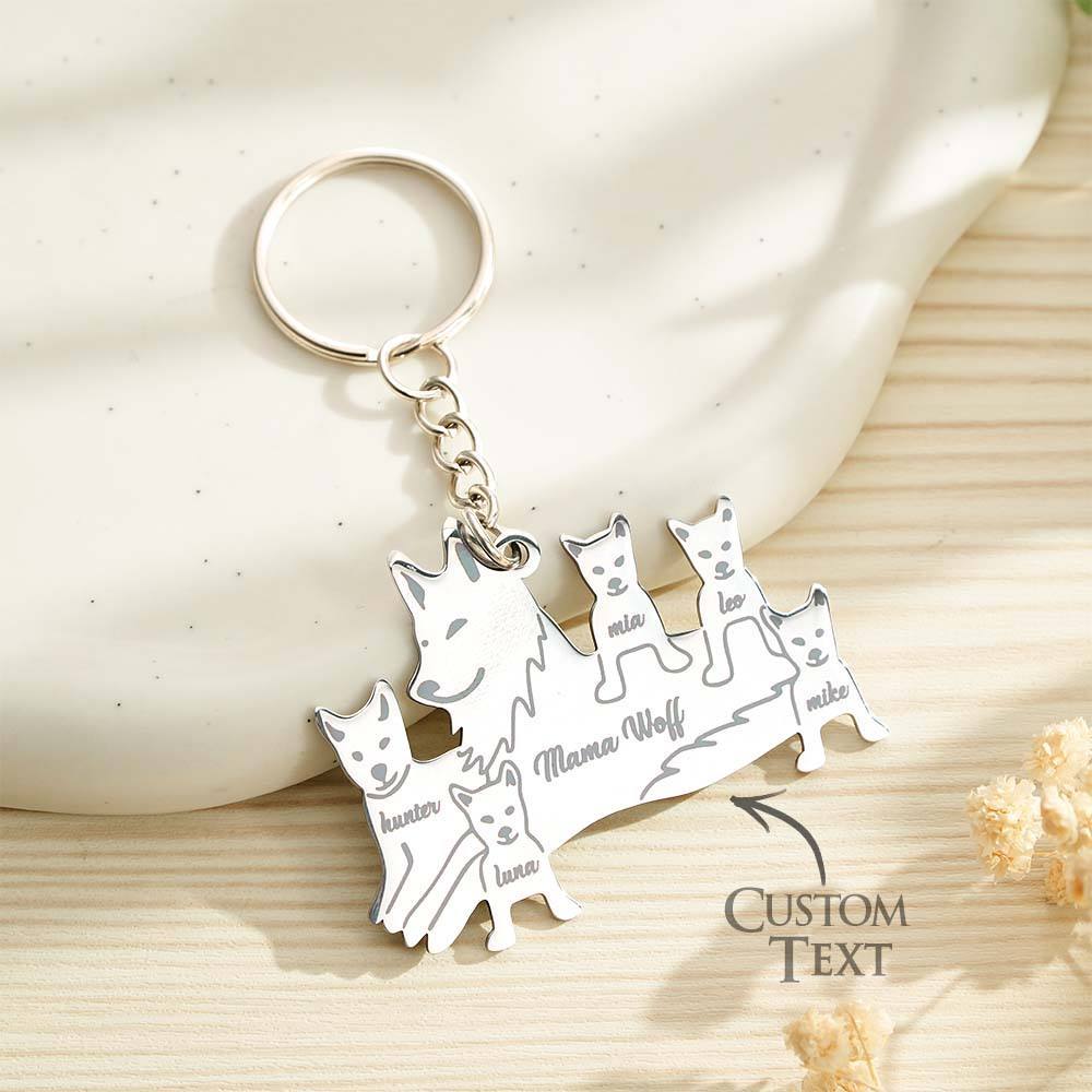 Personalized Wolf Keychain with Engraved Family Names Gift for Family - soufeelus