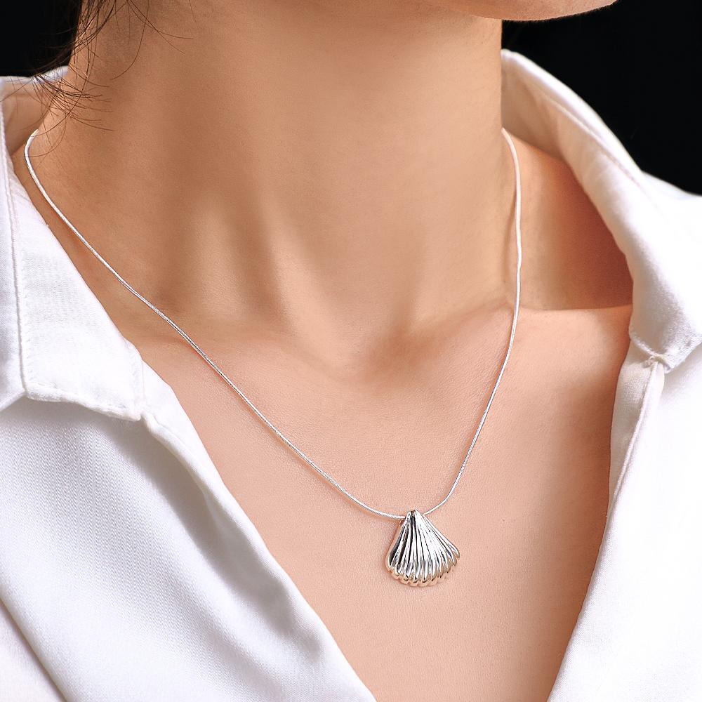 Custom Engraved Necklace Scallop Shell Pendant Gift - soufeelus