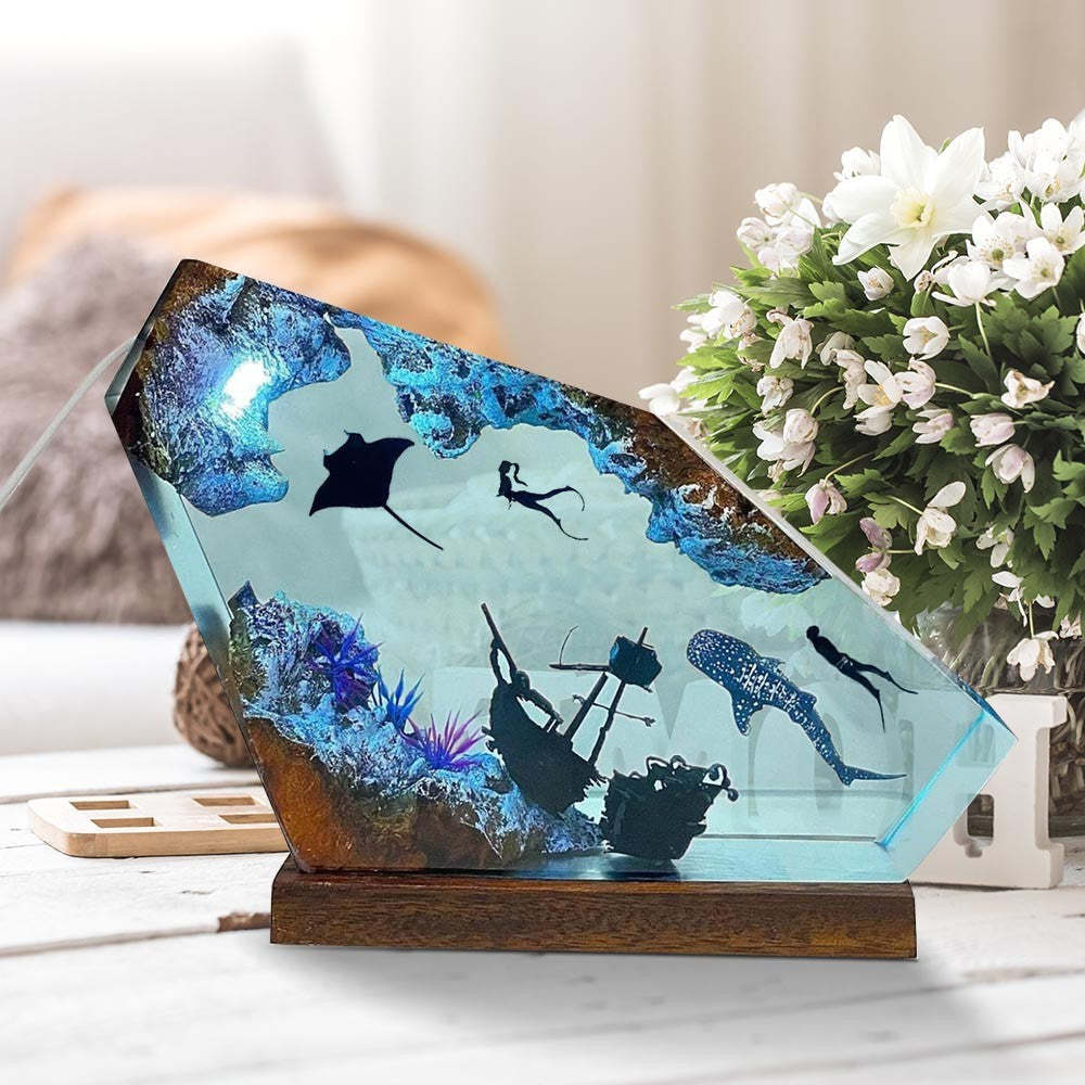 Resin Ornaments Ocean Wood Lamp Whale Shark Manta Ray and Couple Diver Home Decor - soufeelus