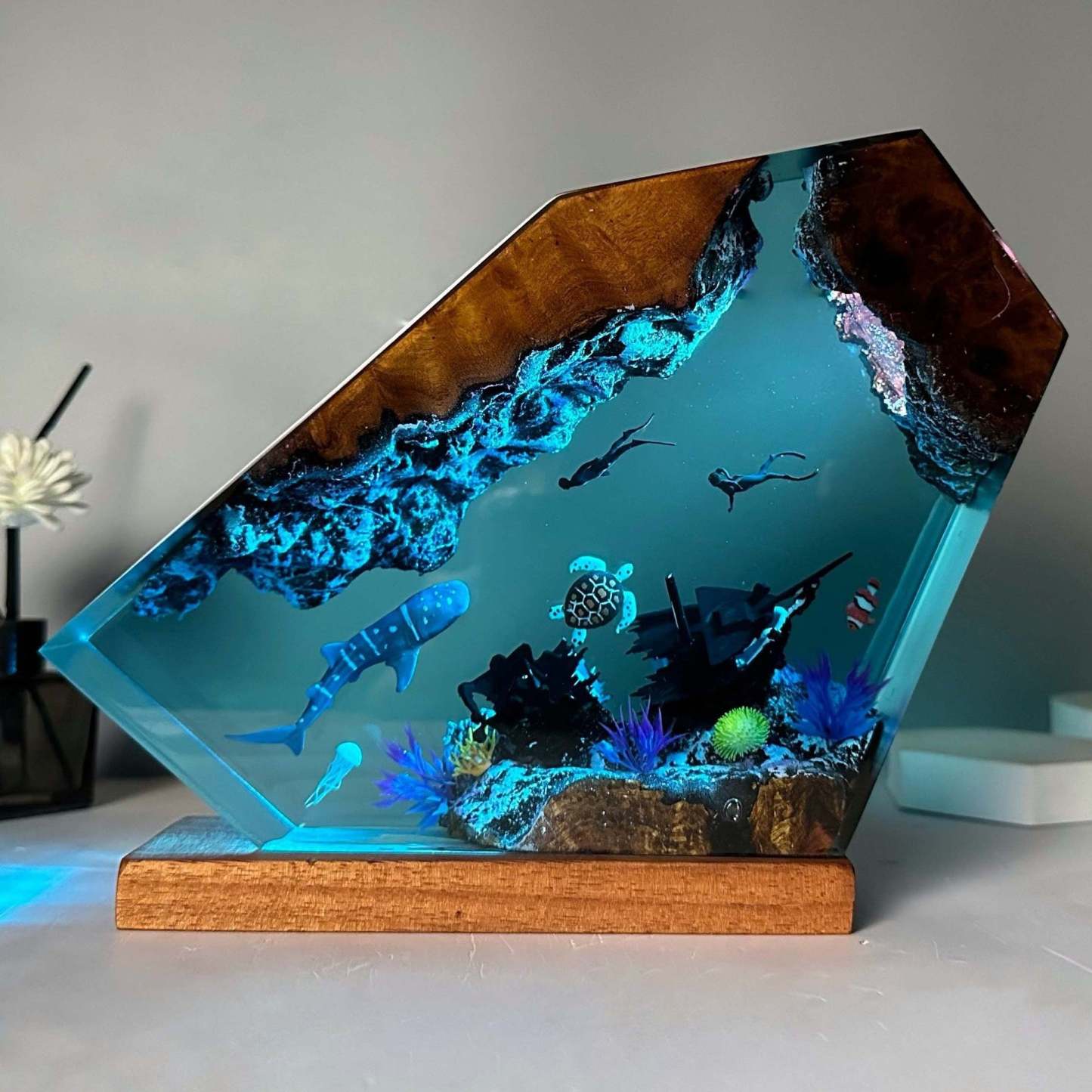 Art Resin Lamp Night Light Whale, Turtle, and Humans Home Decor Gift Unique Birthday Gift Ideas - soufeelus