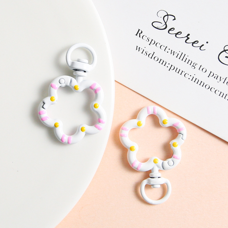 White Flower Key Ring - soufeelus