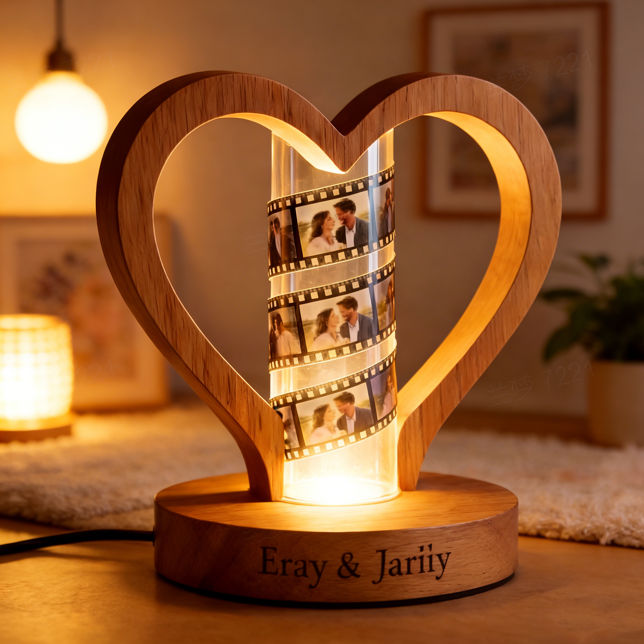 Custom Heart-shaped Photo Film Night Light Personalized Text Night Light Perfect Valentine's Day Gift for Couple