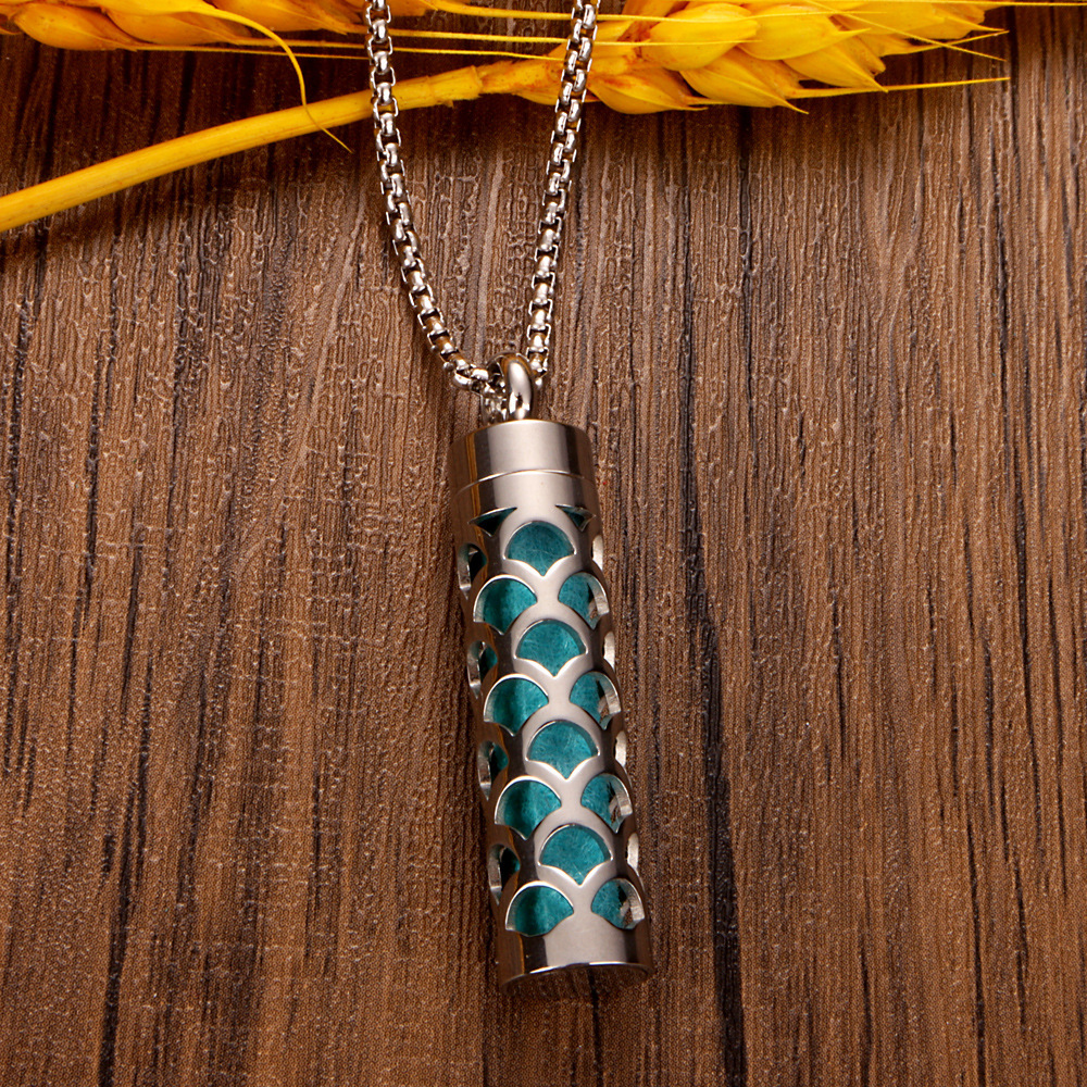 Perfume Diffuser Necklace Essential Oil Aromatherapy Stainless Steel Necklace Vertical Fragrance Pendant Necklace