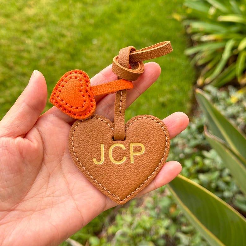 Personalized Genuine Leather Heart Bag Charm, Custom Purse Accessories, Cute Bag Charm, Gifts For Friends/Bridesmaids/Mom