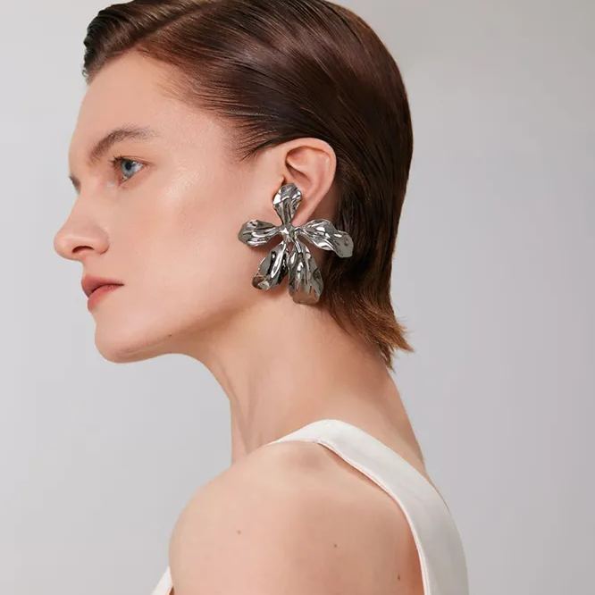 Iris Collection Five Petals Joint Black Studs Earrings