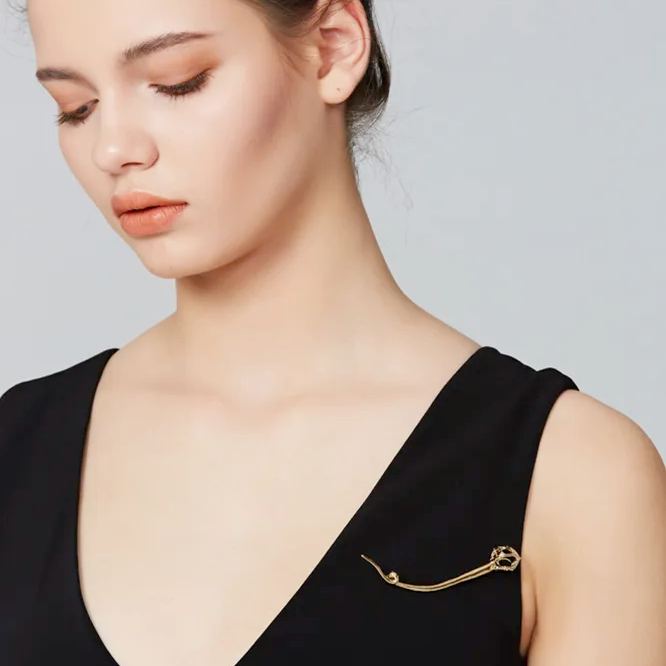 Texture Collection Golden End Of Curve Brooch