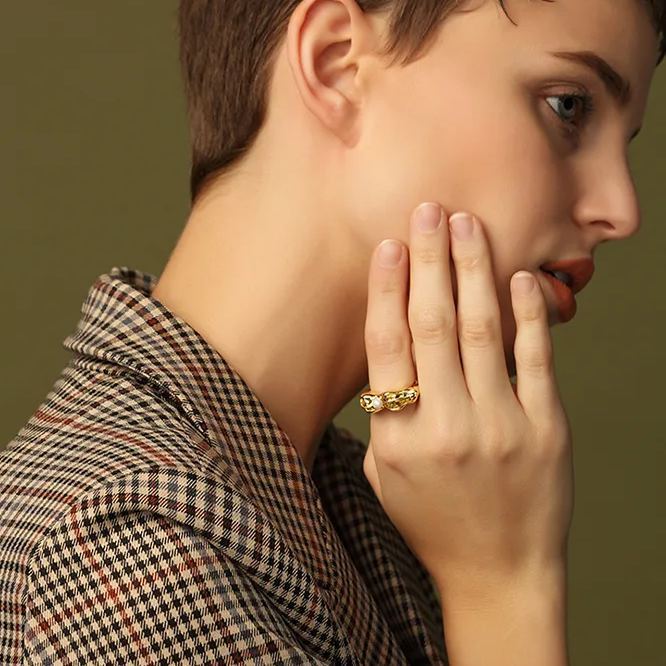 Calyx Collection Flower Shape Ring With Pearl