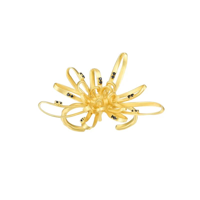 Chrysanthemum Collection Linear Golden Double Finger Ring