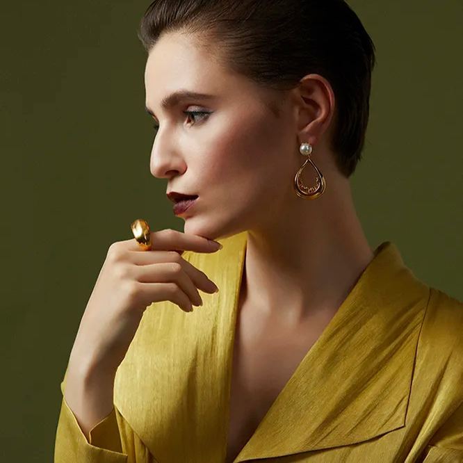 Fig Collection Multi-seed Shape Ring With White Corundum