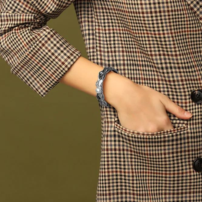 Calyx Collection Flower Design Bracelet