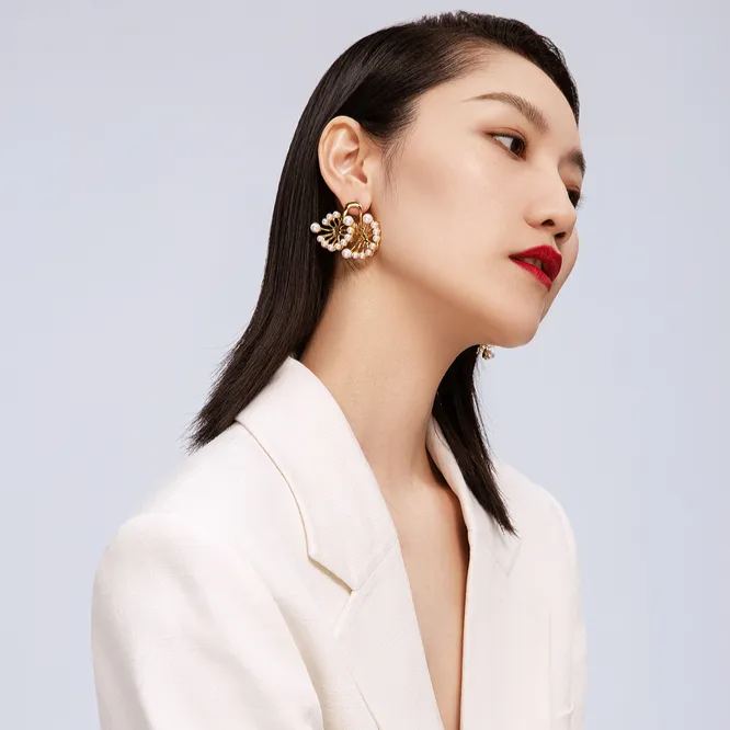 Dandelion Collection Bifloral Shape With Pearls Studs Earrings