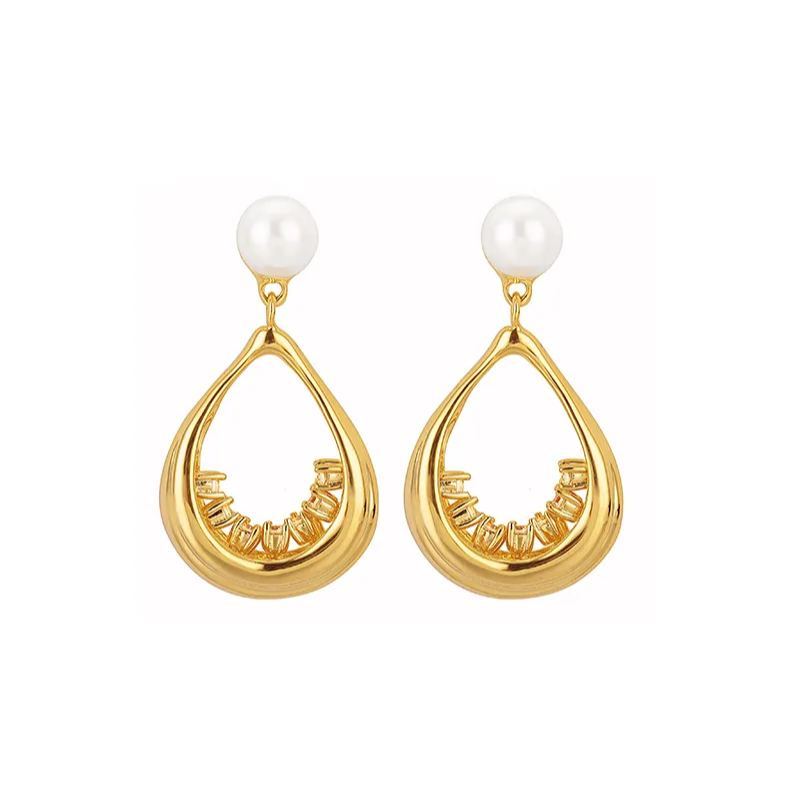 Fig Collection Multi-seed Shape Earrings With White Corundum Pearls