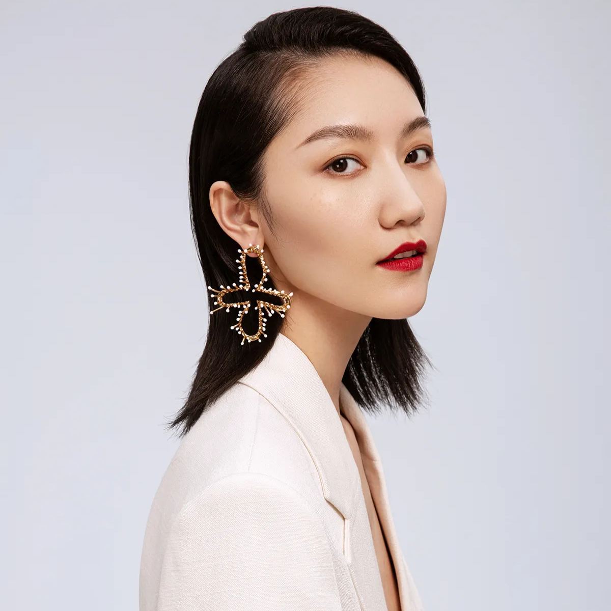 Stamens Collection Four Stamens Earrings With White Enamel