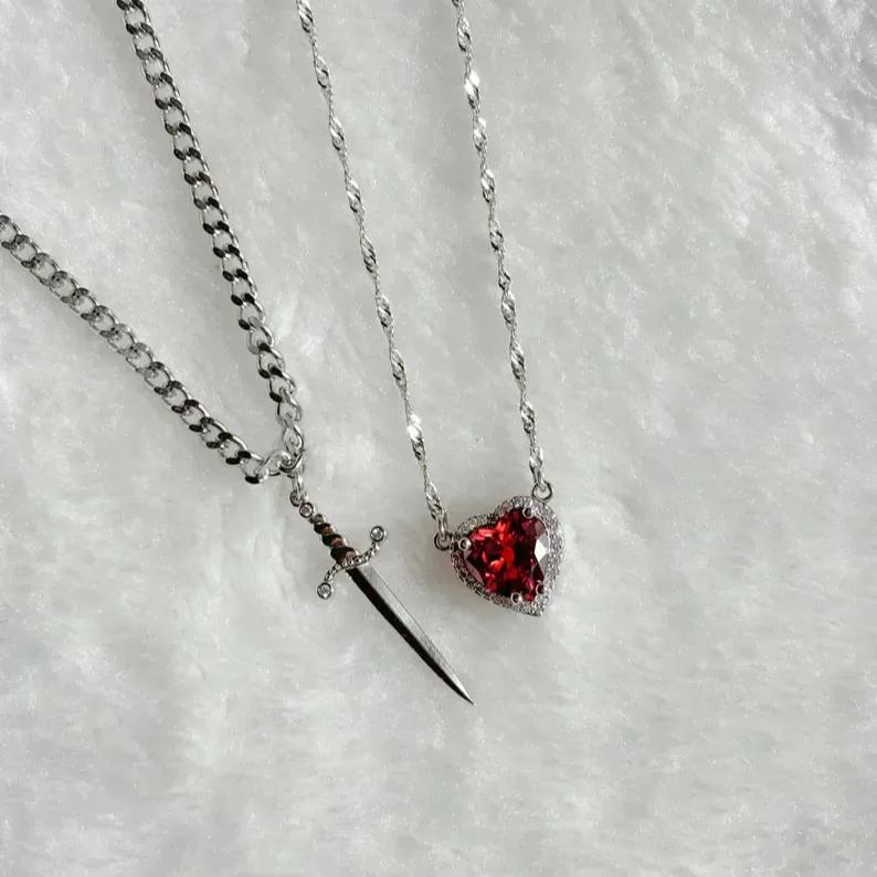 An Arrow Through The Heart Necklace Couple Necklace Set Heart-Shaped Necklace The Best Gift For Couples On Valentine's Day