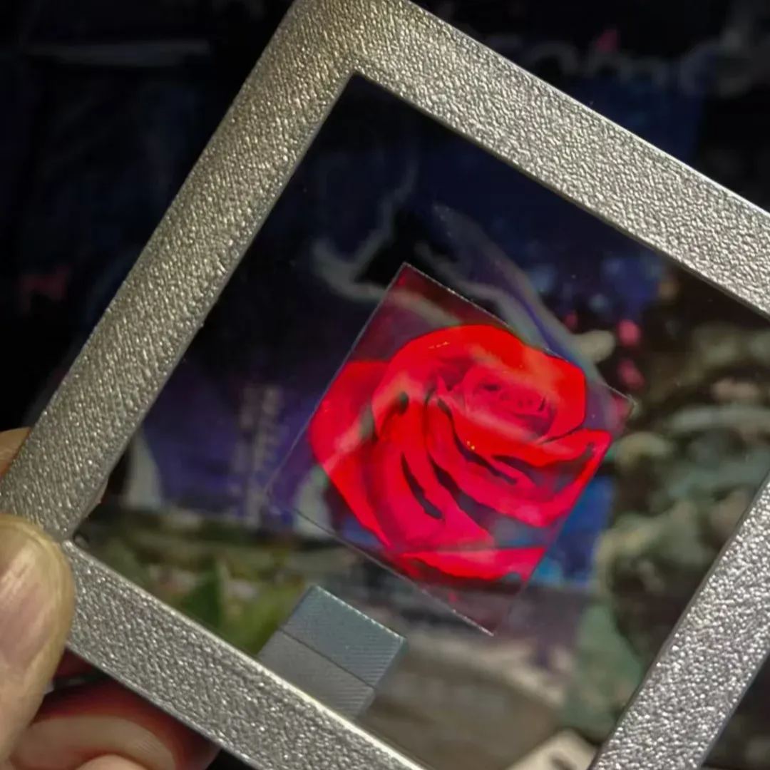 Holographic Rose 3D Novelty Creative Gift Three-dimensional Holographic Film