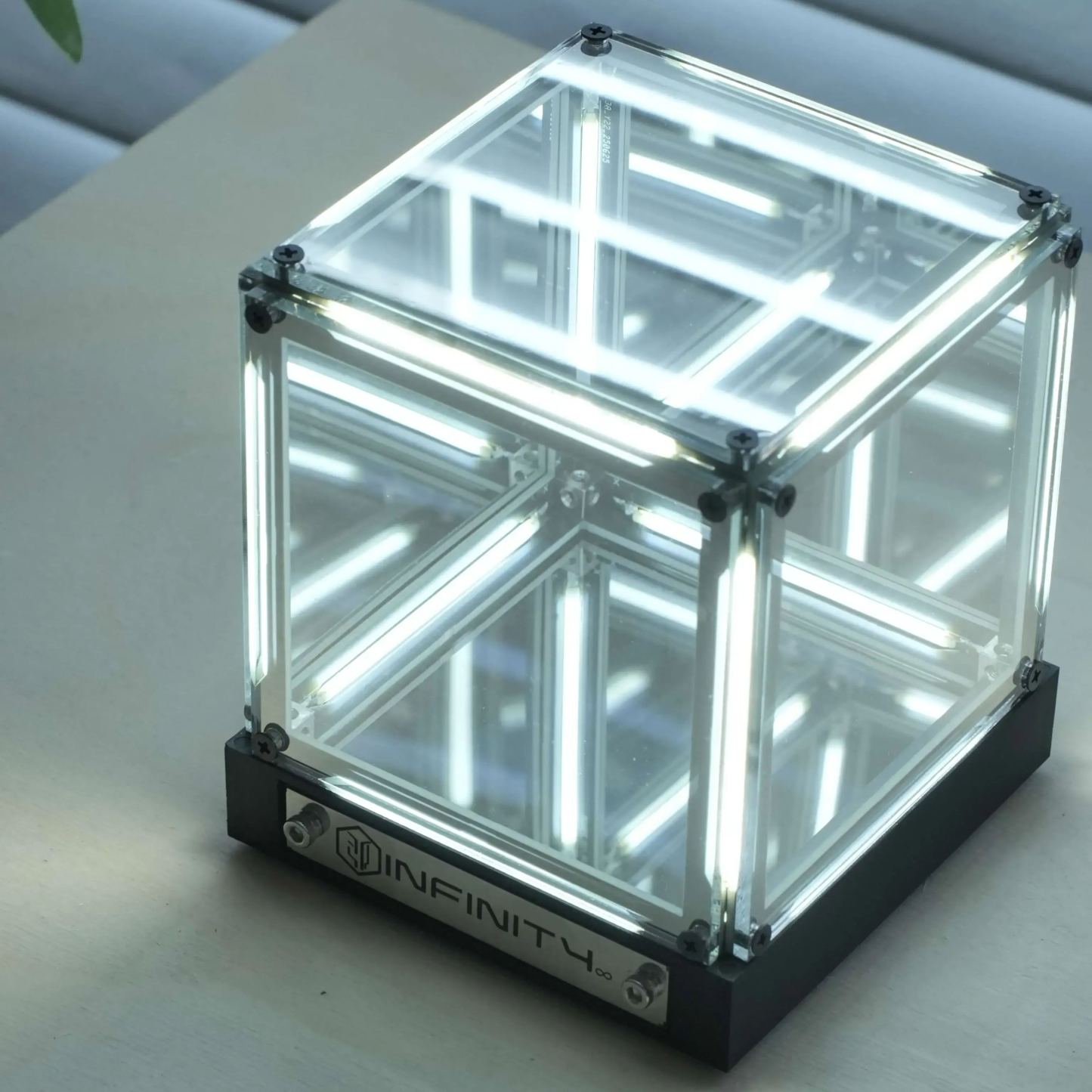 Handcrafted 4D Infinity Cube Lamp – Futuristic Desk Light & Ambient Decor