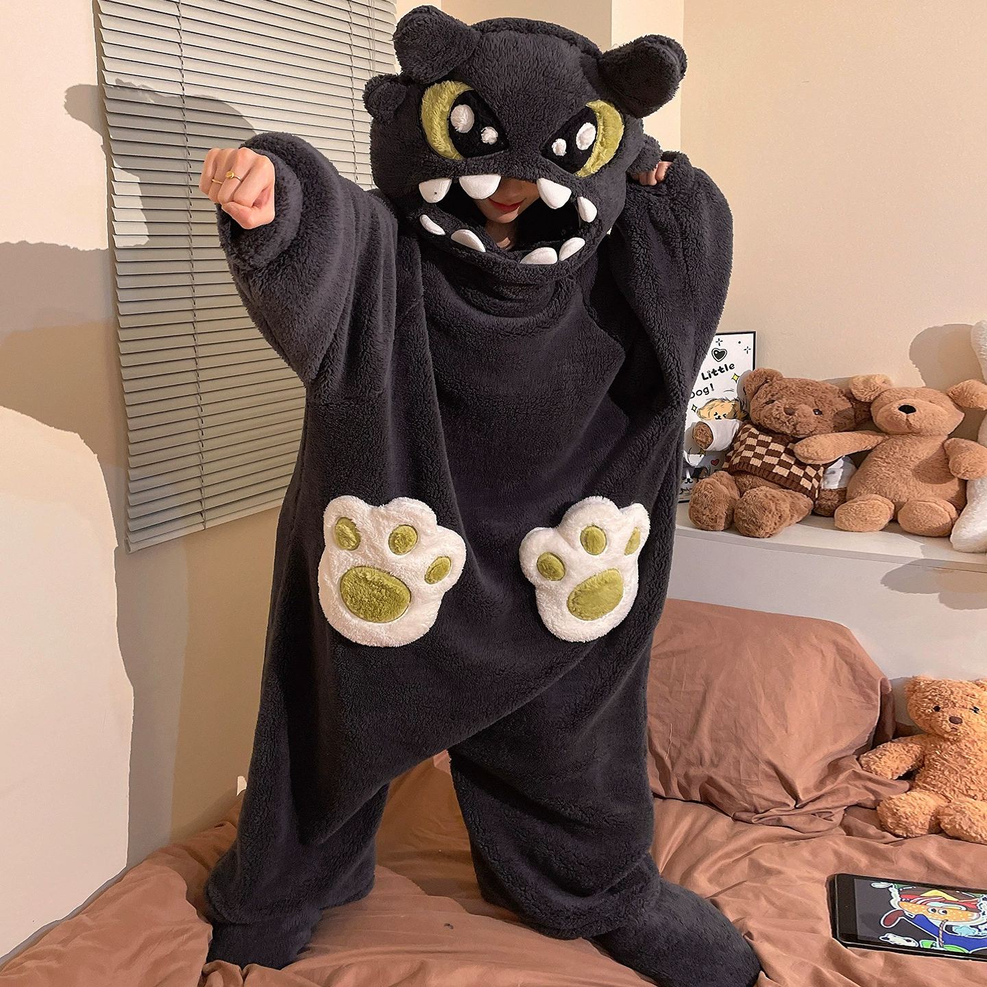 Onesie Pajamas Women's Cute Monster Hooded Sleepwear Plush Fleece Oversized Pajamas Warm Winter Loungewear Nightwear Cosplay Suit